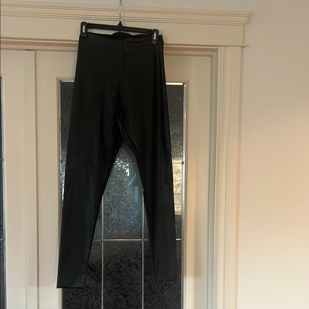 Commando Control Faux Leather Black High Waist Stretchy Leggings Size Large